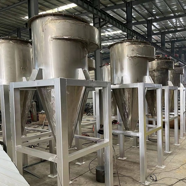 1736844754181194.jpg 旋風(fēng)除塵器4.jpg